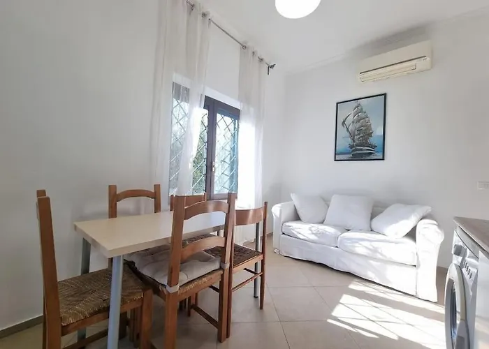 Free Parking - 5 Min From Bus Stop - Excellent Lägenhet Rom