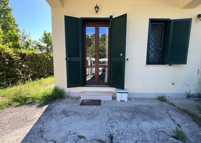 Free Parking - 5 Min From Bus Stop - Excellent Lägenhet Rom