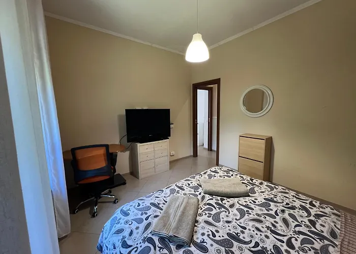 Free Parking - 5 Min From Bus Stop - Excellent Lägenhet Rom